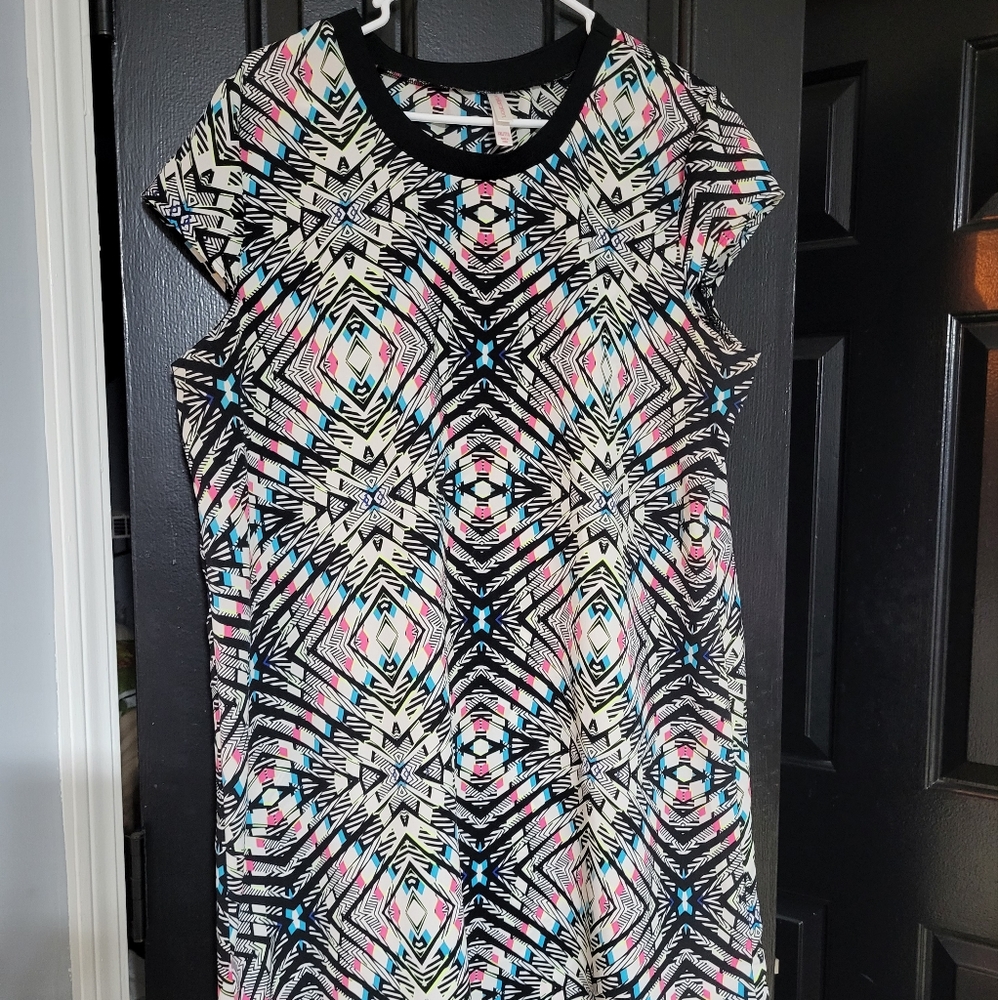 Xhilaration shift dress XXL plus size multi color psychedelic pattern